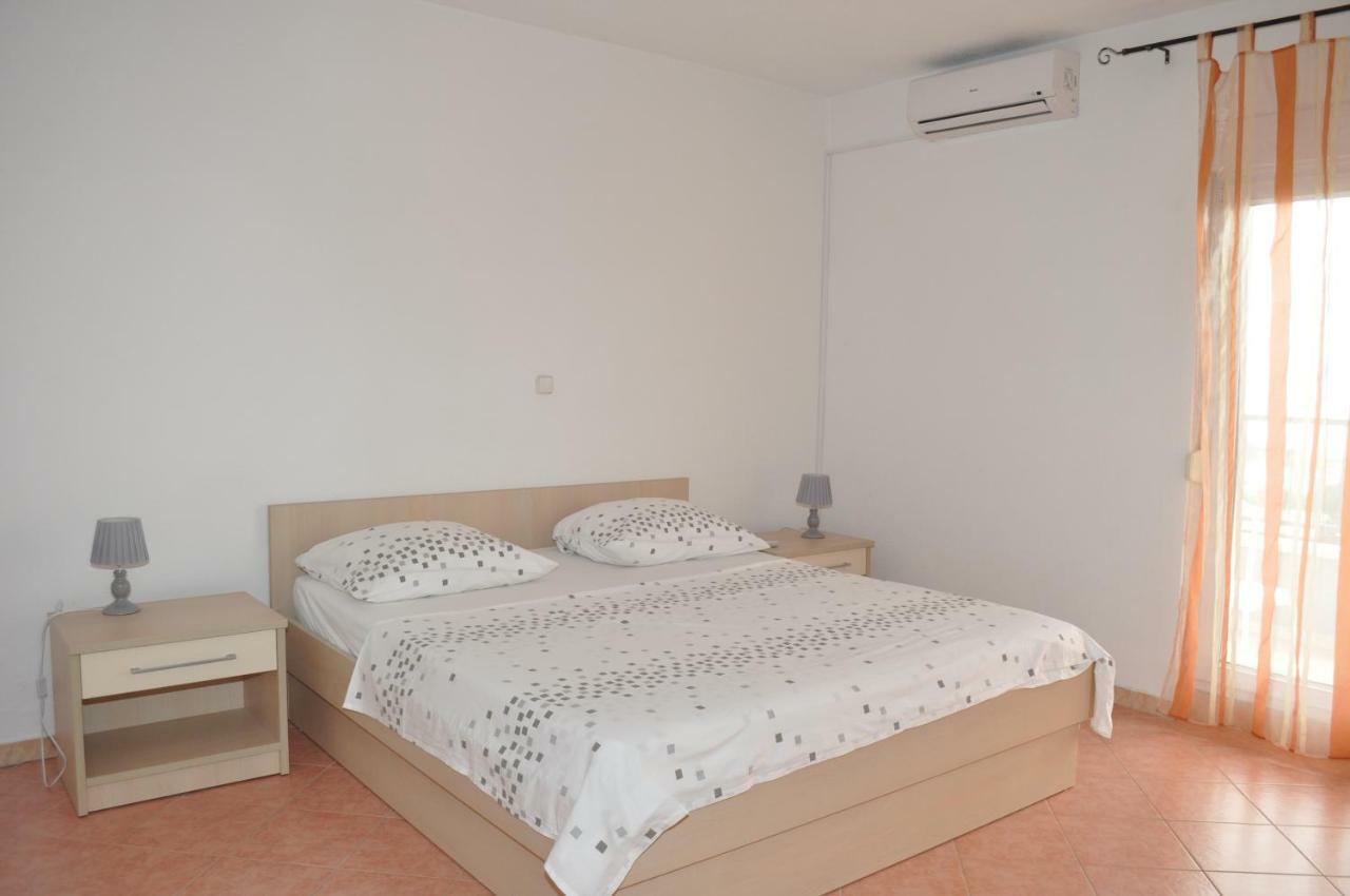 Ljubica Ljuban Apartment Makarska