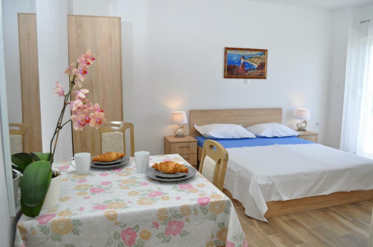 Ljubica Ljuban Apartment *