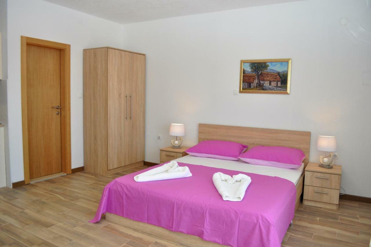 Ljubica Ljuban Apartment *