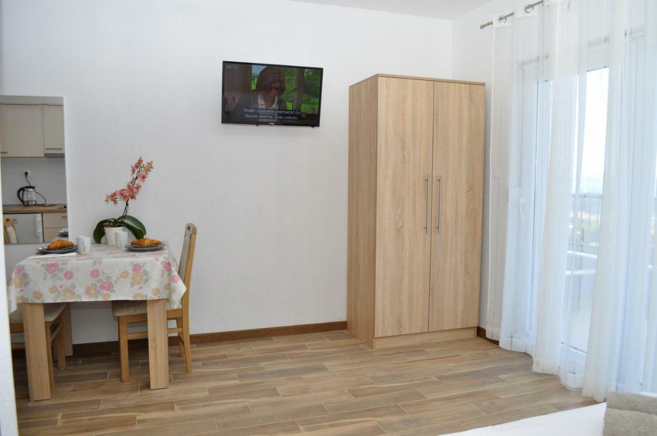 Ljubica Ljuban Apartment *