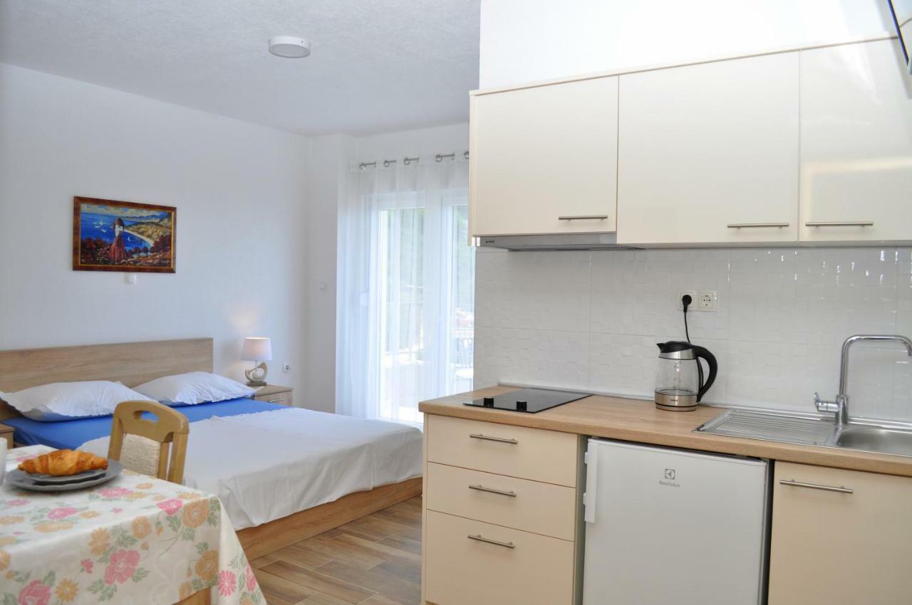 Ljubica Ljuban Apartment *
