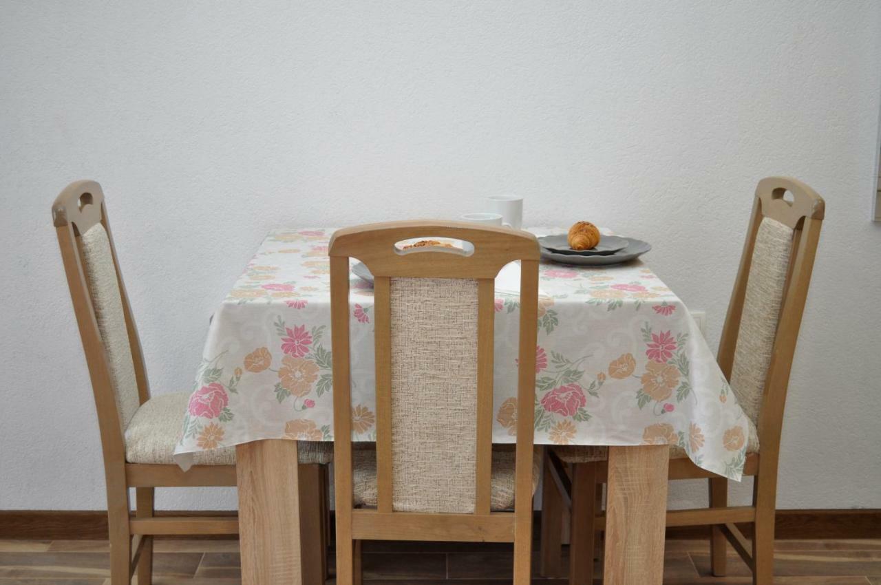 Ljubica Ljuban * Makarska